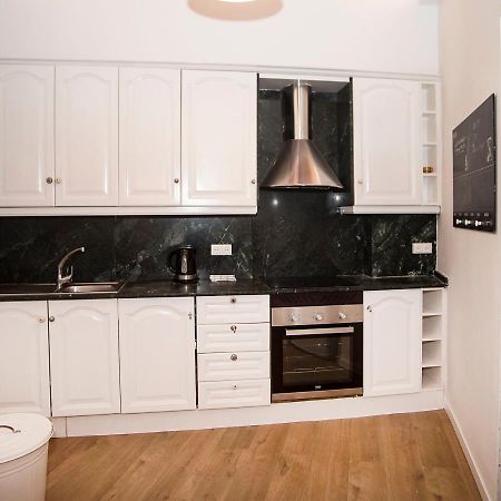 Mai & Maud Ronda Apartment Барселона Екстер'єр фото