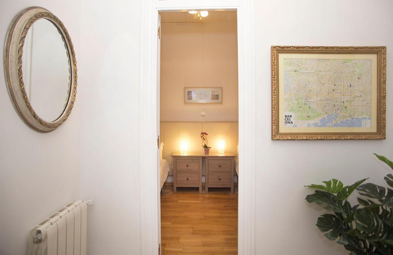 Mai & Maud Ronda Apartment Барселона Екстер'єр фото
